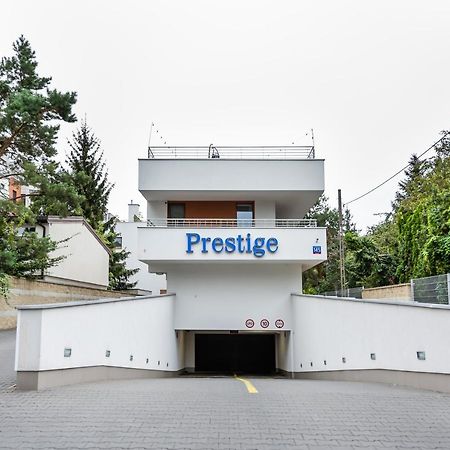 Prestige Verdant Apartment Варшава Екстериор снимка